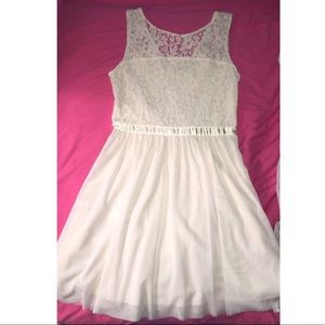 Little white cocktail dress that’s been worn ONCE